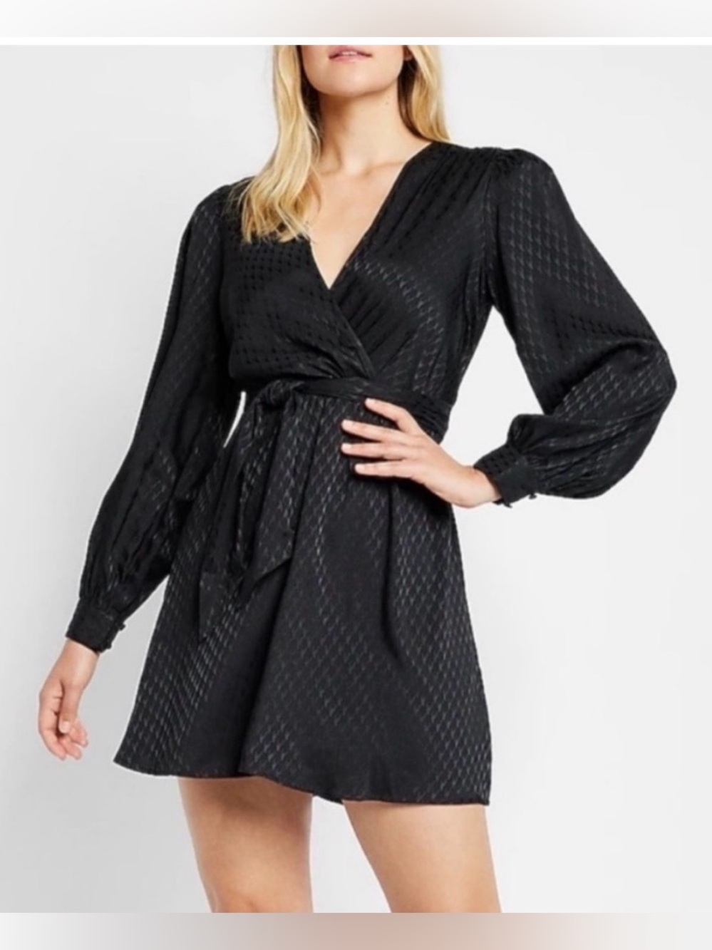 Express Jacquard Puff Sleek black Wrap Tie Dress Size Large EUC